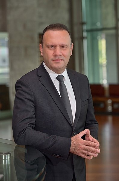 Sayısı Garanti BBVA Ödeme Sistemleri (GÖSAŞ) Genel Müdür Yardımcısı Ulaş Erdur: “BonusFlaş’ın süper-app’e dönüşümü, yapay zekâ temelli öneri sistemlerinin derinleştirilmesi, biyometrik ve dijital güvenlik kartlarının yaygınlaştırılması ve finansal kapsayıcılığın artırılması temel hedeflerimiz arasında.”
